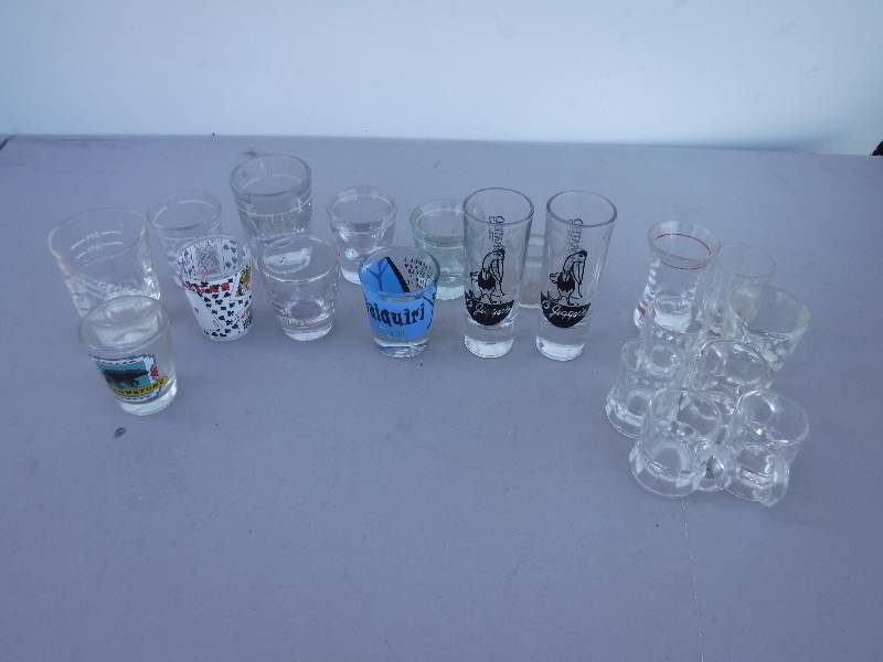 lot 7598 image: Shot glasses