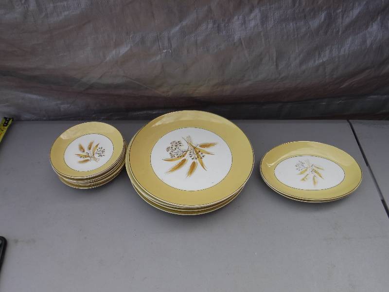 lot 6871 image: wheat plates