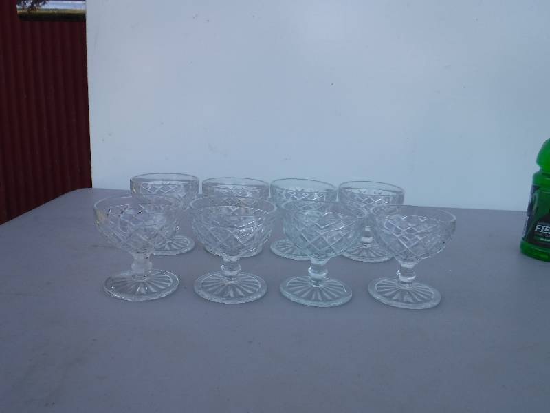 lot 6878 image: glass sherbets