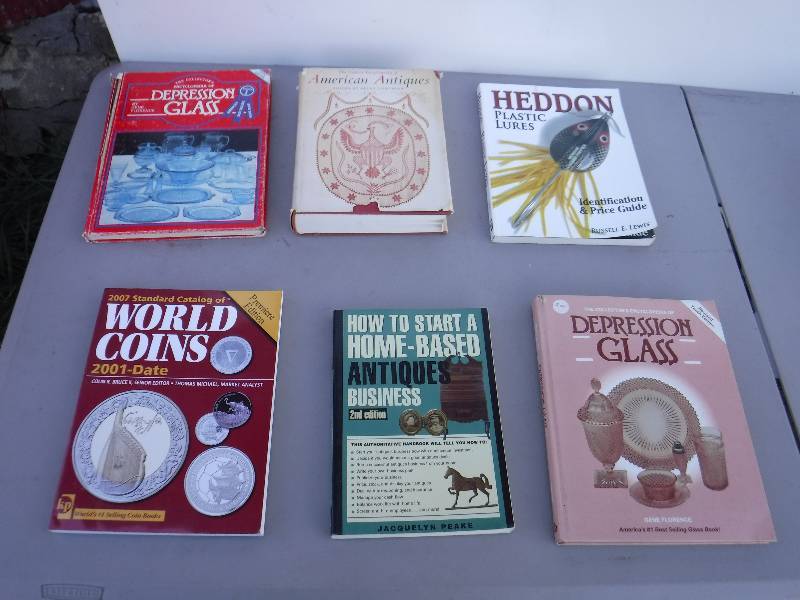 lot 6881 image: collectors price guide books