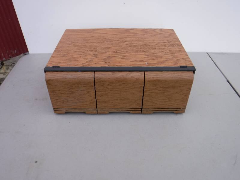 lot 6902 image: Cd holder full of music cds