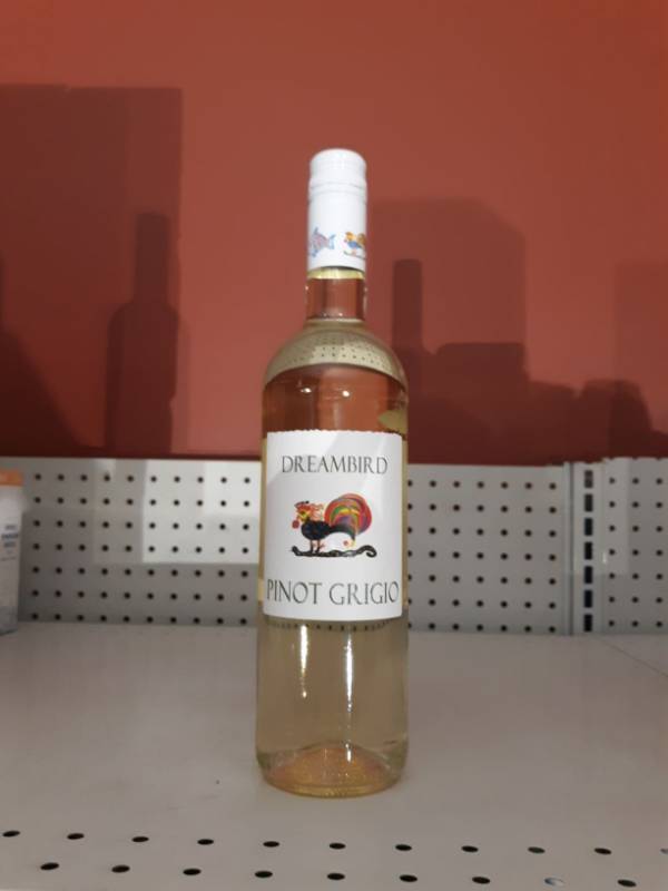 lot 9359 image: (5) Dreamfish Pinot Grigio