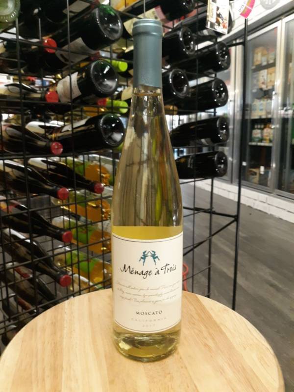 lot 9435 image: (5) M�nage � Trois 2017 California Moscato
