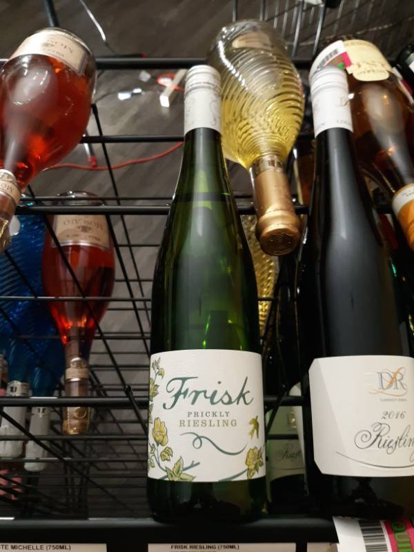 lot 9477 image: (5) Frisk Prickly Riesling