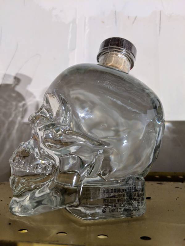 lot 9490 image: (1) 750ml Crystal Head Vodka 40Perc Alch By Vol