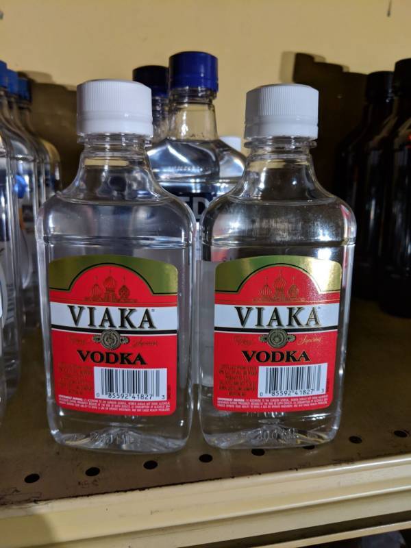 lot 9507 image: (5) 200mL Viaka Vodka 40Perc Alc By Vol
