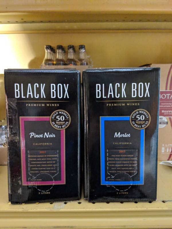 lot 9533 image: (2) 3L Black Box Wine Pinot Noir Red Wine 13 Perc Alc By Vol, Merlot 13.5 Perc Alc By Vol