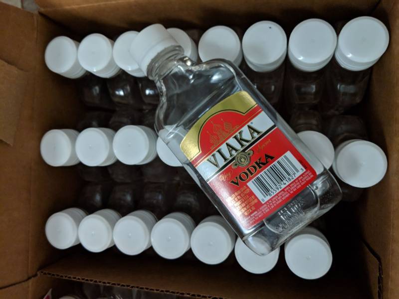 lot 9574 image: (24) 200mL Viaka Vodka 40Perc Alc By Vol
