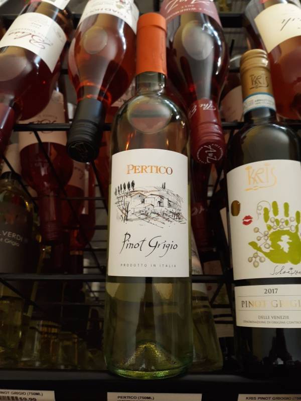 lot 9607 image: (8) Pertico Pinot Grigio