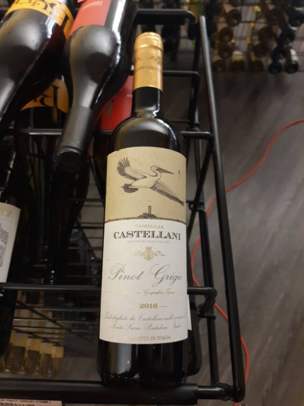 lot 9619 image: (5) 2016 Castellani Pinot Grigio