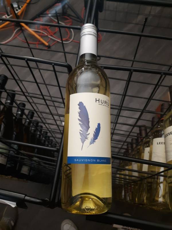 lot 9679 image: (9) Huru Marlborough Sauvignon Blanc