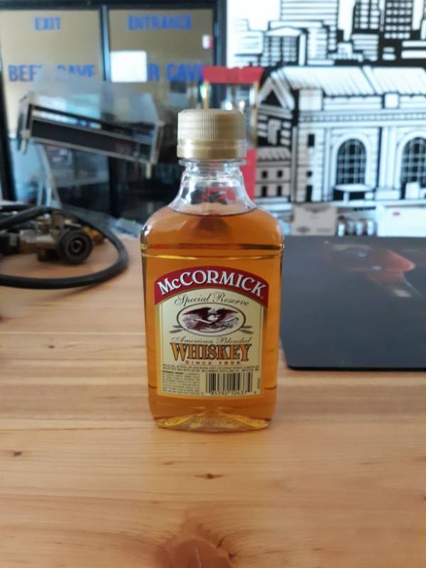 lot 9833 image: (6) McCormick Whiskey