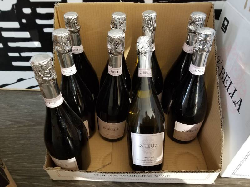 lot 9821 image: (9) La Bella Prosecco
