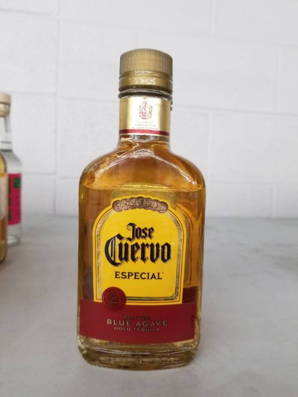 lot 9884 image: (3) Jose Quervo Gold 200ML