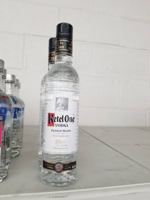 lot 9901 image: (4) KetelOne Vodka 375ML