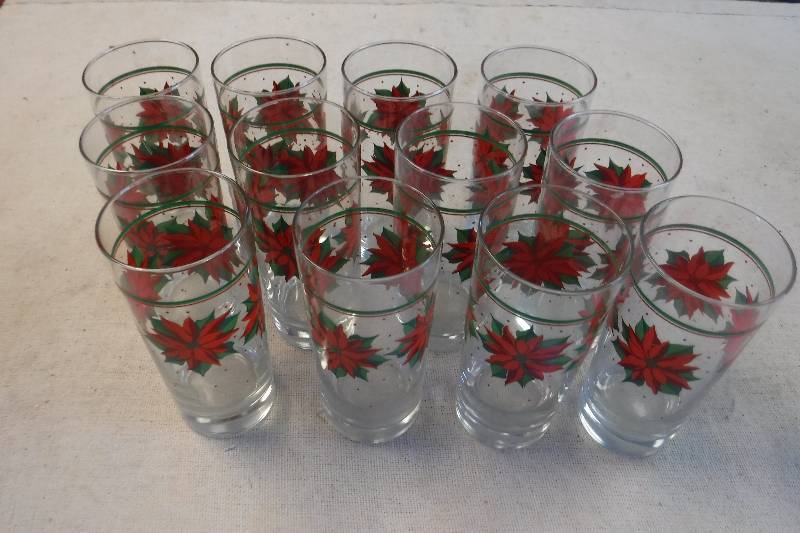 lot 12257 image: Christmas poinsettia drinking glasses