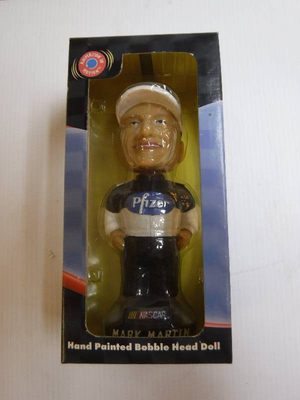 lot 10093 image: Nascar Mark Martin bobble head