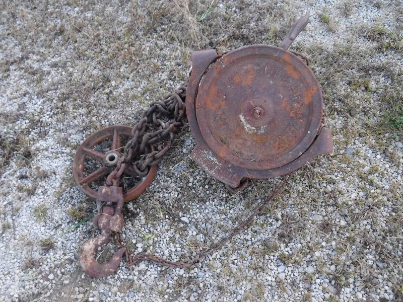 lot 4941 image: vintage 2 ton chain hoist