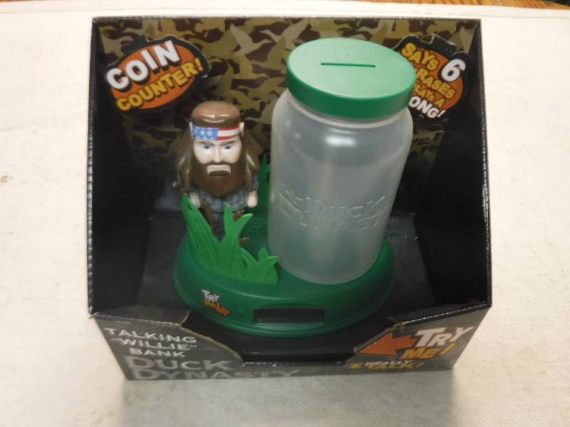 lot 12235 image: Duck Dynasty Talking Willie bank