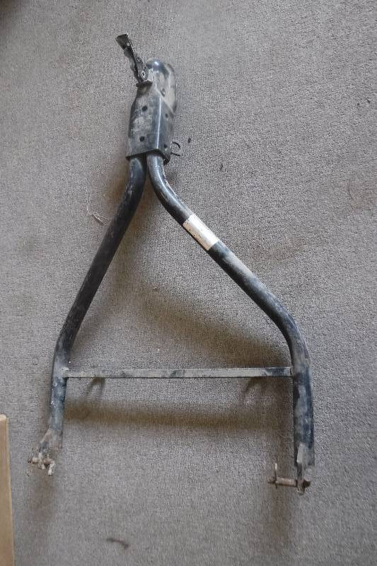 lot 8356 image: tow bar