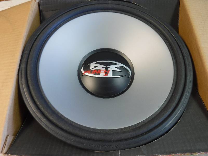 lot 12284 image: Rockford Fosgate 15 Subwoofer