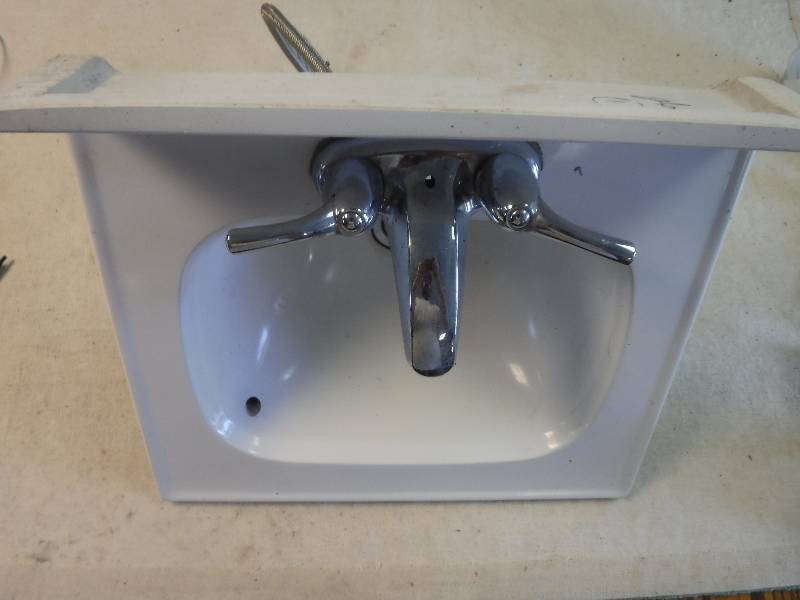 lot 12285 image: Bathroom Sink
