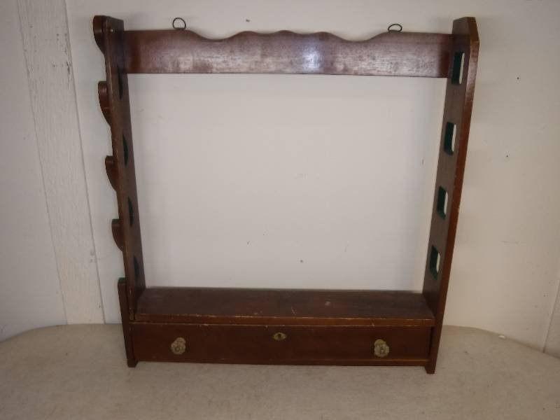 lot 12287 image: Vintage Wooden Gun Rack