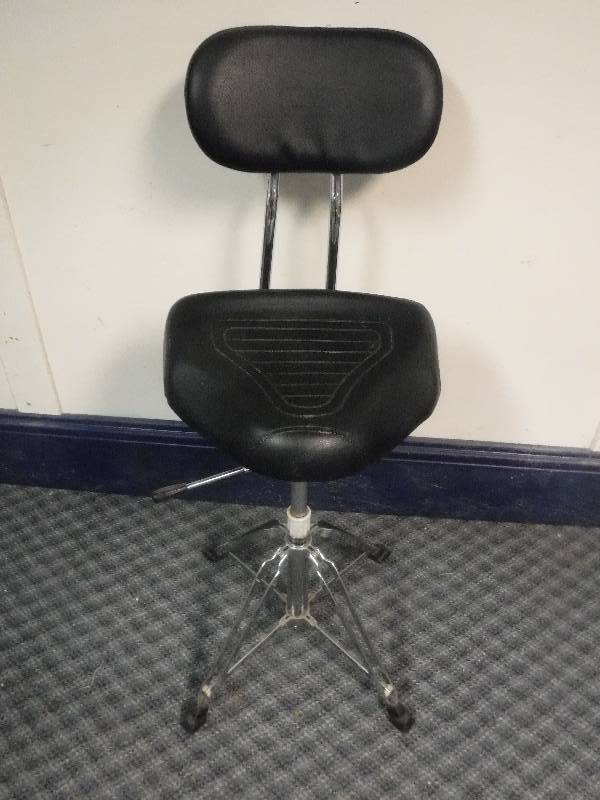 lot 12296 image: Adjustable Drummers Seat