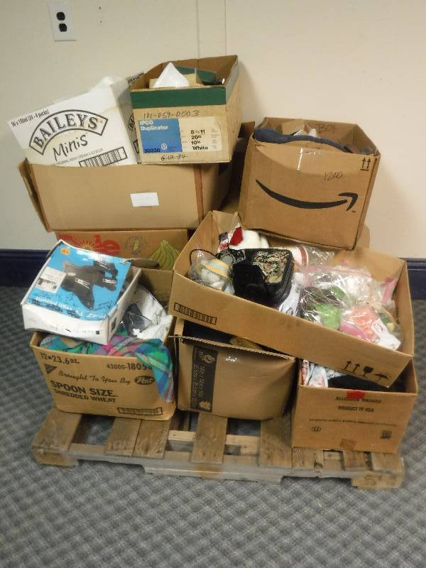 lot 12300 image: Mixed Household Items Pallet Lot #2