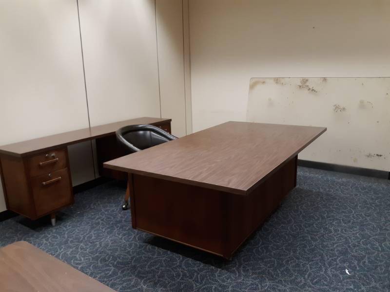 lot 9498 image: Wood Desk, Chair and Credenza Workstation