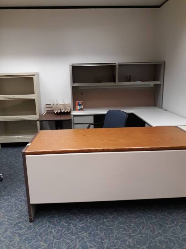 lot 9515 image: Desk, Rolling Office Chair, Work Table, 3 Glass Door Lawyer Cabinet