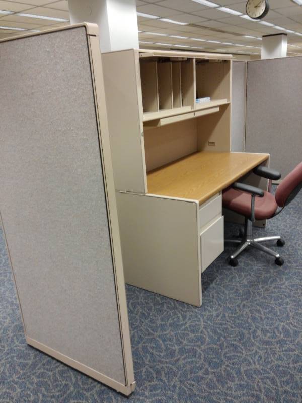 lot 9475 image: Desks, Chairs and Lateral Filing Cabinet