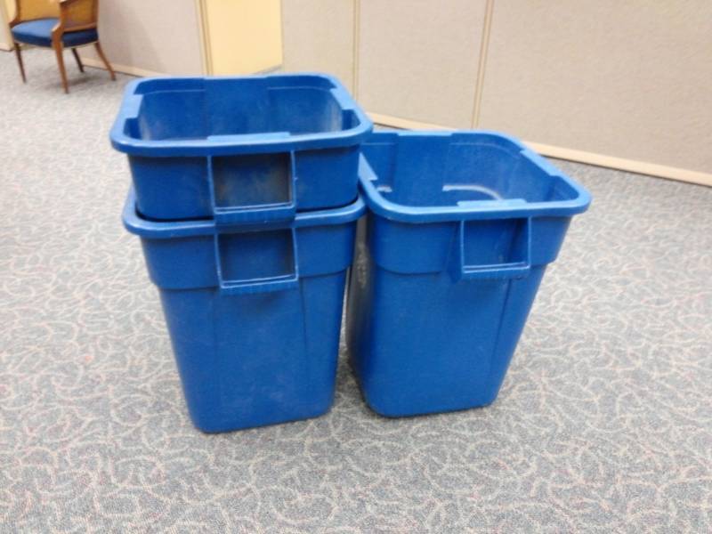 lot 9538 image: Three Plastic Tubs No Lids