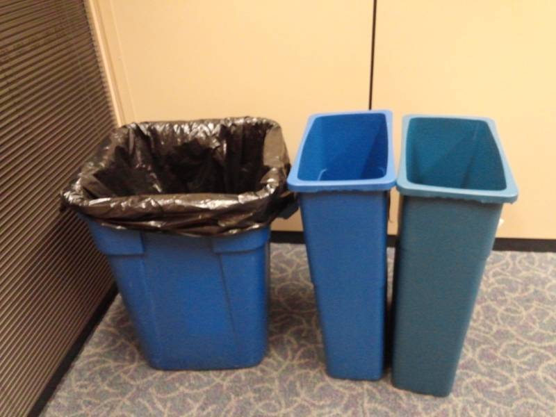 lot 9550 image: Three Blue Recycle Bins