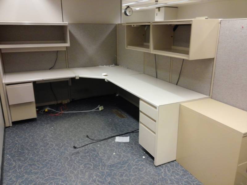 lot 9552 image: Corner Desk Unit w Hutch, 2 Drawer Filing Cabinet, Lateral Filing Cabinet and Book Case