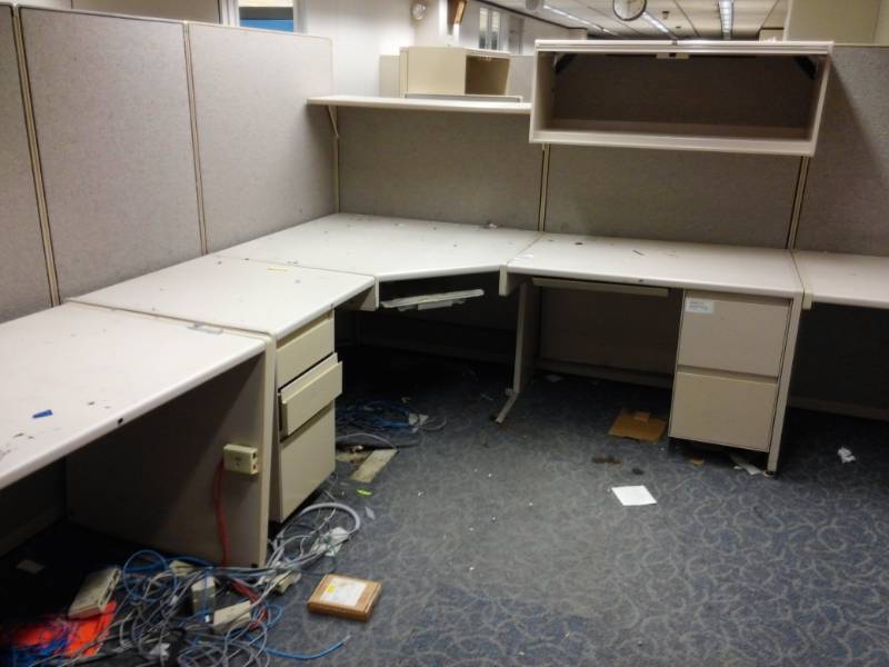 lot 9554 image: Double Wrap Around Desk w Hutches