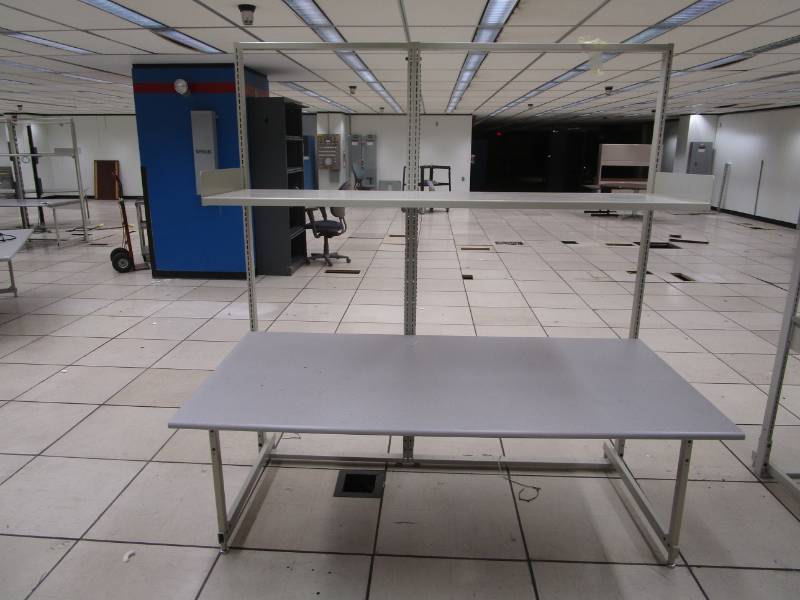 lot 9568 image: Adjustable Metal Work Station Table with Upper Shelf