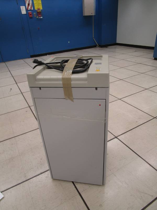 lot 9604 image: Ideal Cross Cut Paper Shredder Model 2601