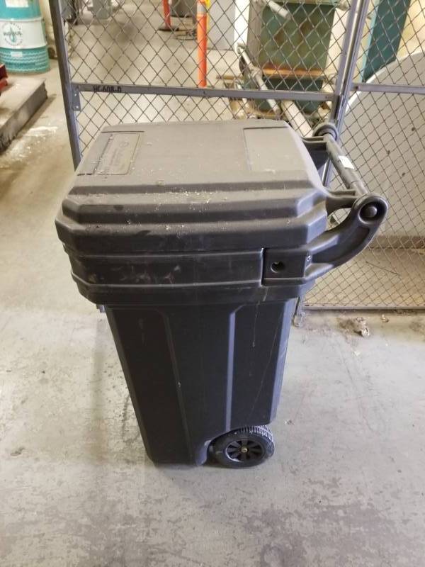 lot 8010 image: Continental Plastic Rolling Trash Bin