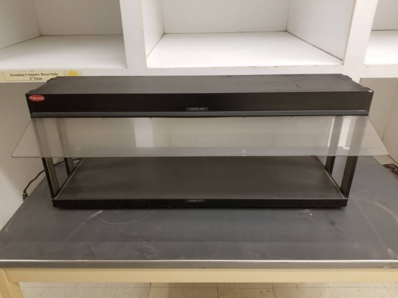 lot 9821 image: Hatco Buffet GloRay Food Warmer with Sneeze Guard