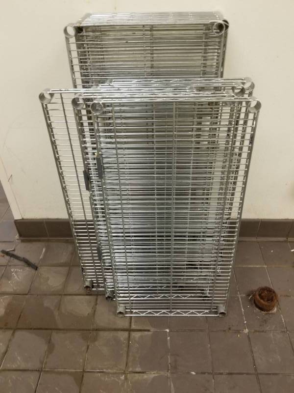 lot 9822 image: Metro Shelving - Disassembled No Poles