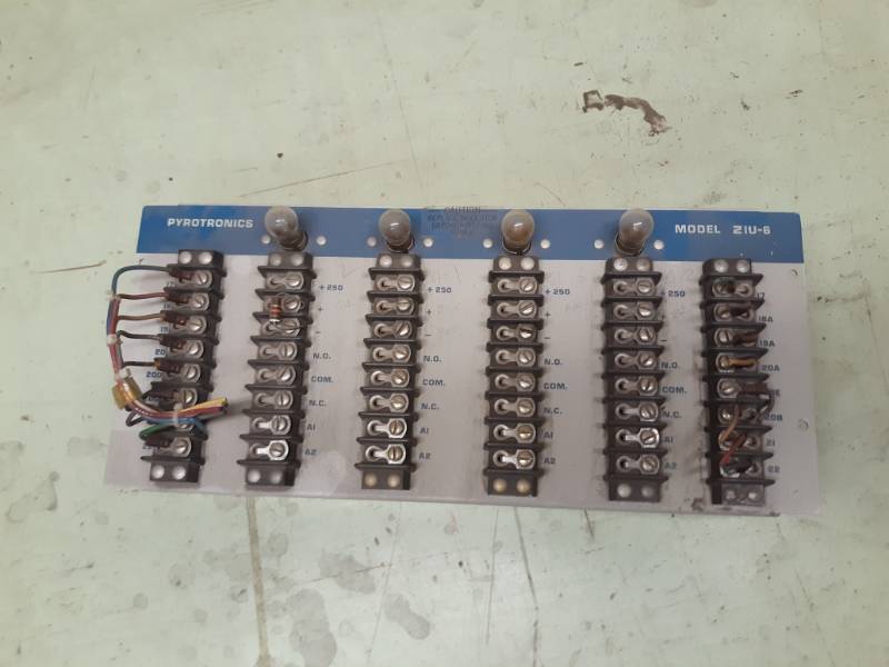 lot 8077 image: Pyrotronics Model ZIU-6A
