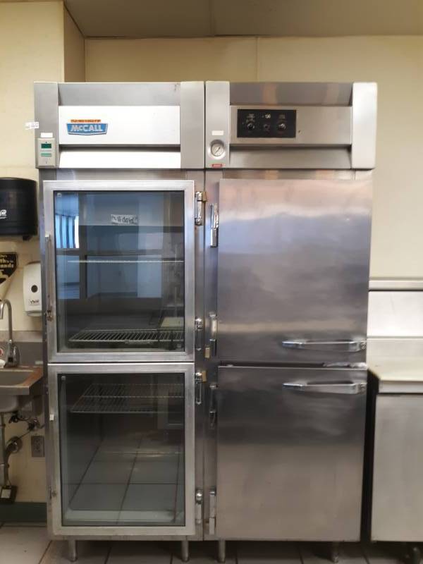 lot 153 image: McCall Commercial RefrigeratorWarmer Model 1020