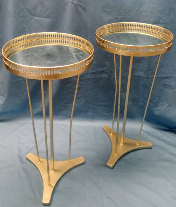 lot 3327 image: Cool Metal and Mirror Side Tables