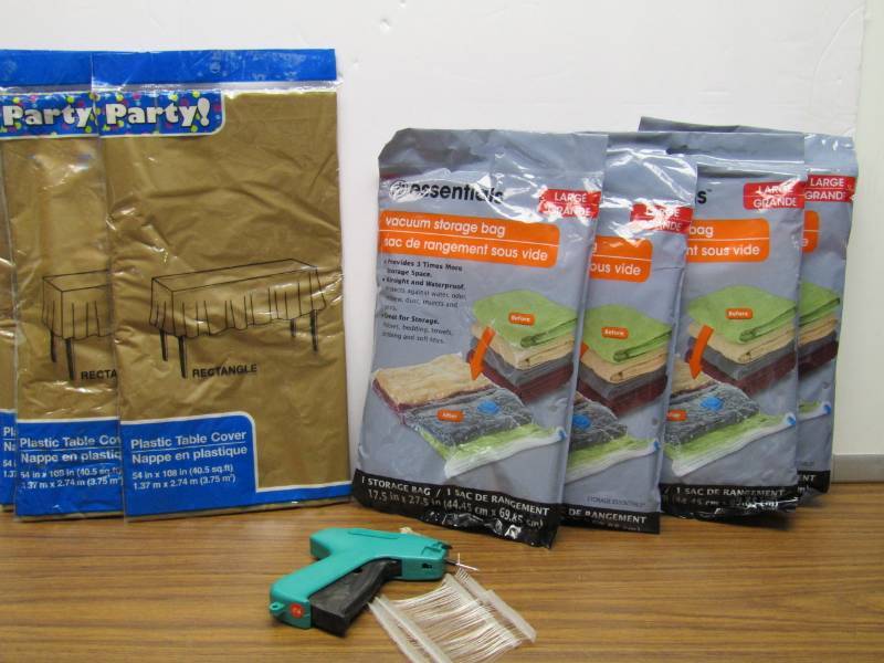 lot 3310 image: Vacuum Storage Bags