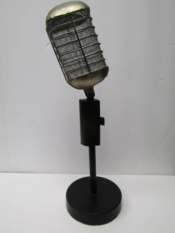 lot 3333 image: Cool Microphone Decor Piece