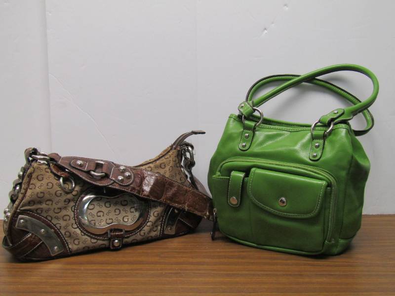 lot 3350 image: 2 Purses