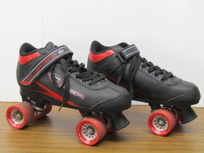 lot 3387 image: Size 10 Roller Skates- Get Your Roller Boogie On