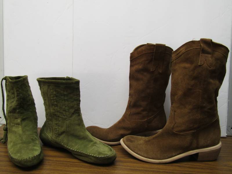 lot 3388 image: Womens Boot Lot  Suede