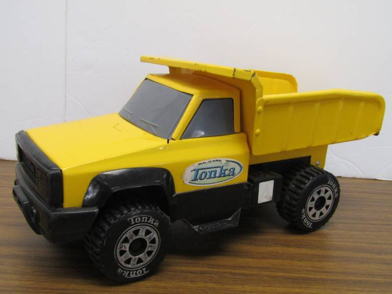 small tonka dump truck